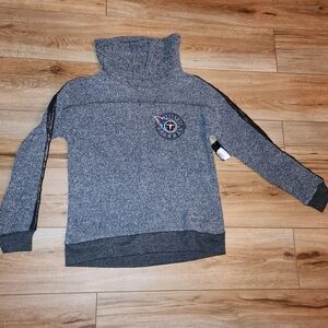 Titans sweater size small